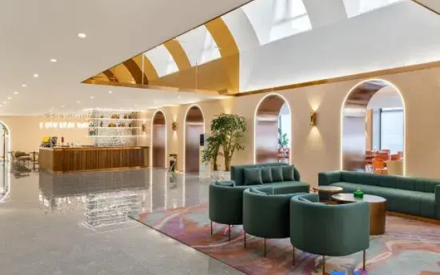 Zhonglian Platinum Minshan Hotel