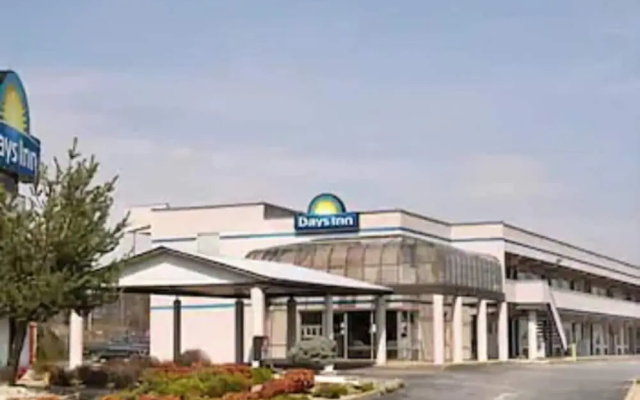 Days Inn By Wyndham Greeneville Tn