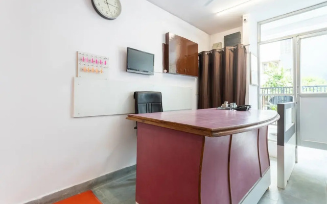 OYO 28691 Hotel Golden Star