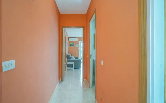 Apartment in Empuriabrava Near Sand Beach