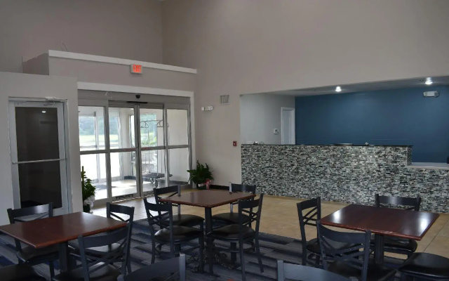 Executive Inn and Suites Baker