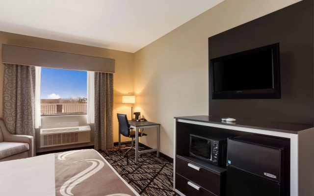 Quality Inn & Suites Pearl - Jackson