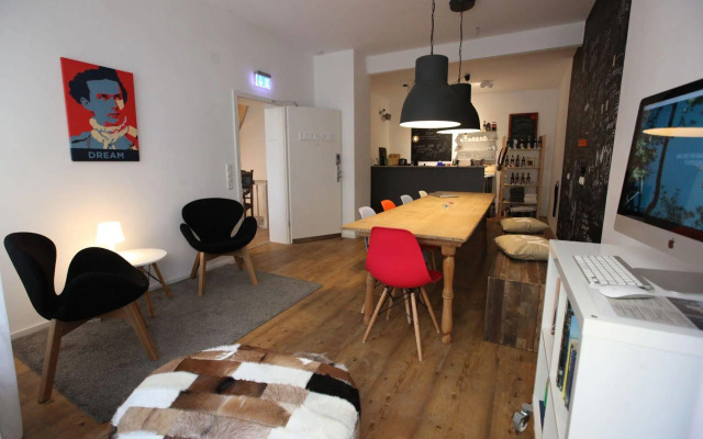 Old Kings Design Hostel