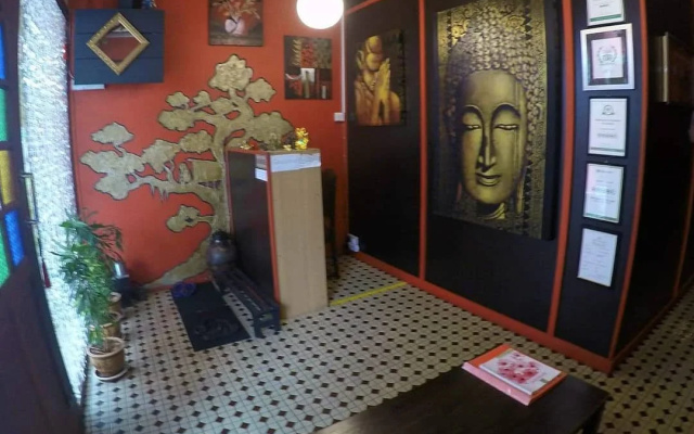Threehouse Bed & Breakfast - Hostel
