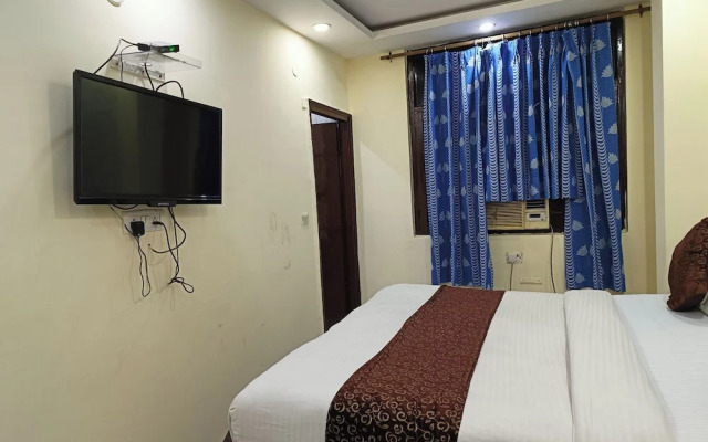 Hotel Shree Sai Dham Near New Delhi Railway Station, Paharganj