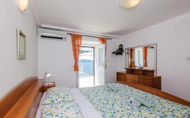 Amazing Home in Slano With Wifi and 4 Bedrooms