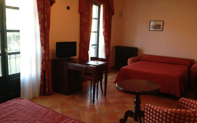 Hotel Barolo
