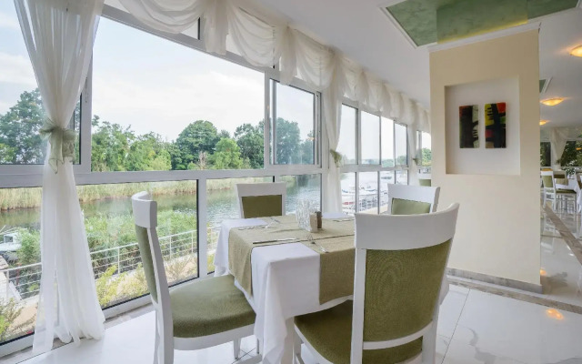 Perla Royal Hotel