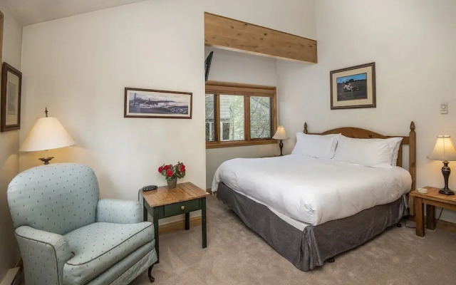 Coldstream Townhome 19