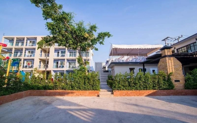 Surf & Sand Resort