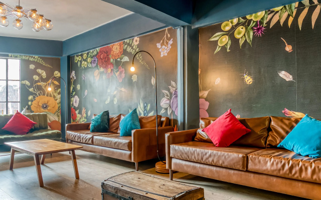 Hotel Virreyes