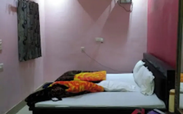 Brij Raj Guest House Mathura by Goroomgo