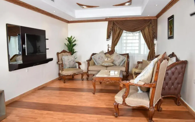 Diva Hotel Suites
