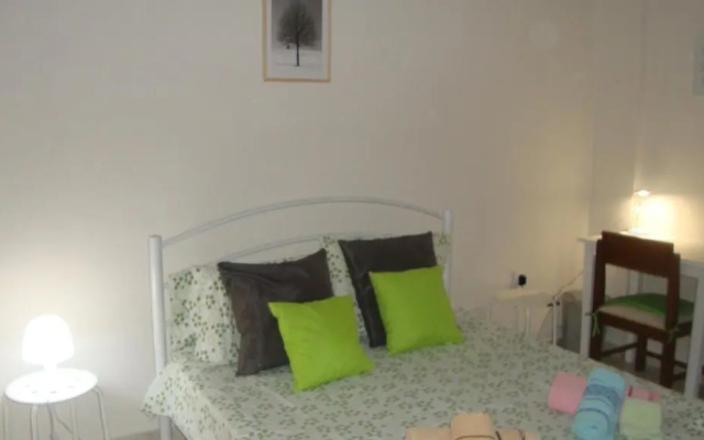 Istos Apartment 4