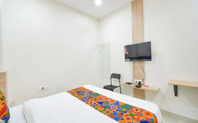 Fabhotel Narsingi