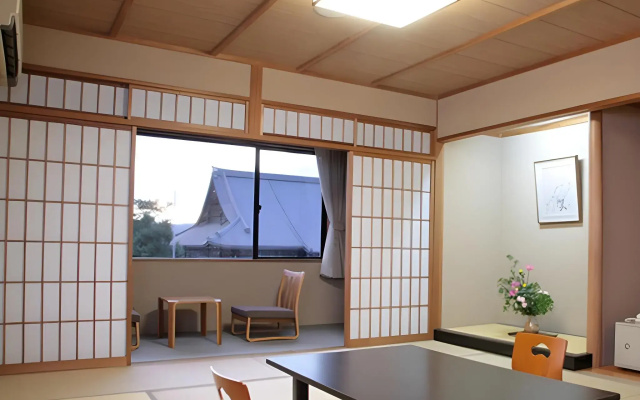 Izumiya Ryokan