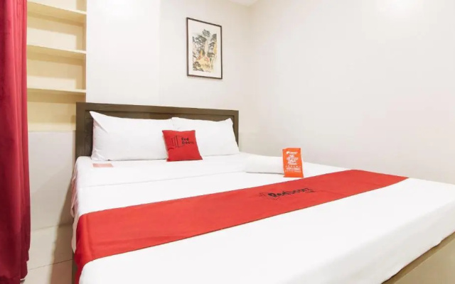 RedDoorz near Fernwoods Garden Quezon City