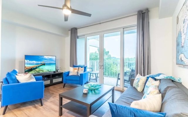 3260 Little Harbor
