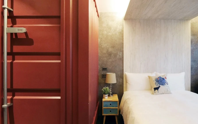 K Hotel - Yizhong