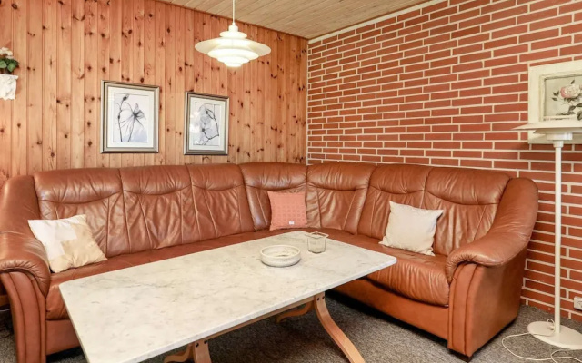 6 Person Holiday Home in Bindslev