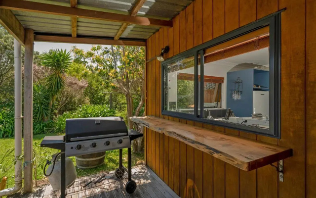 Sundaze - Hahei Holiday Home