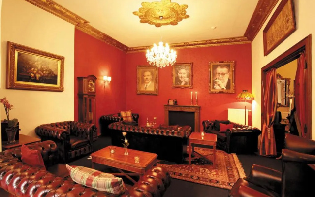 Eifel Krimihotel
