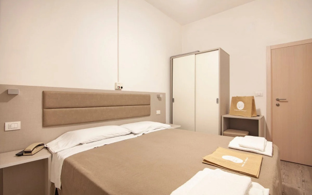 Hotel Lux
