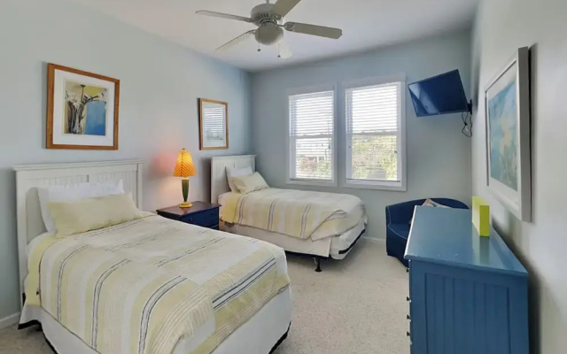 Clamalot by Topsail Realty