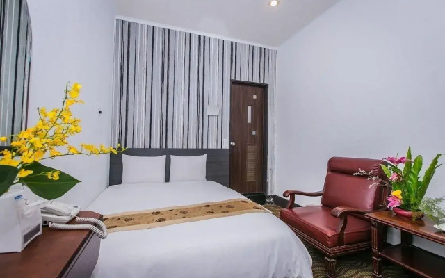 Hotel Queen