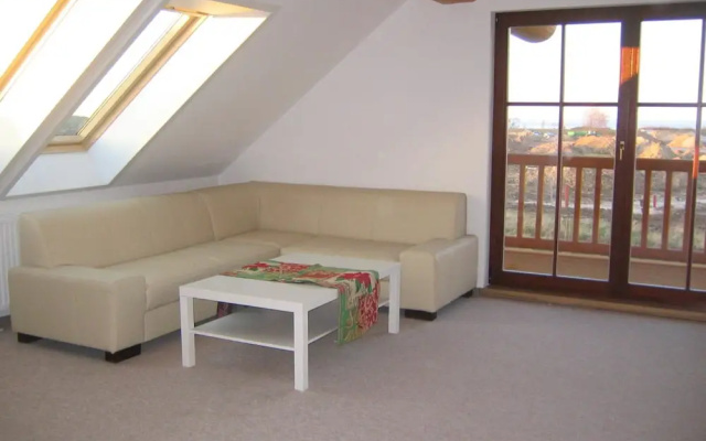 Quaint Holiday Home in Kropelin with Balcony