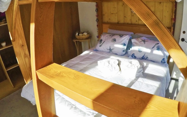 Lolia Eco-Village