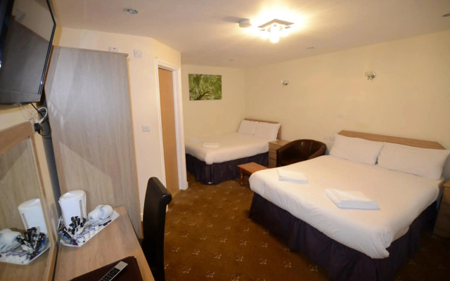Cranbrook Hotel