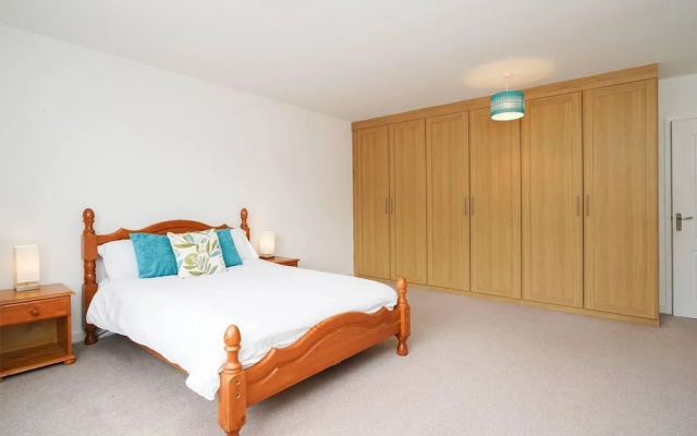 Rent My Spa Home With Pool Table, Hottub and Sauna