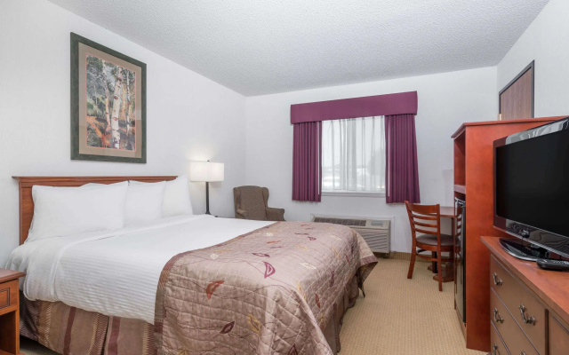 Baymont by Wyndham Marshfield