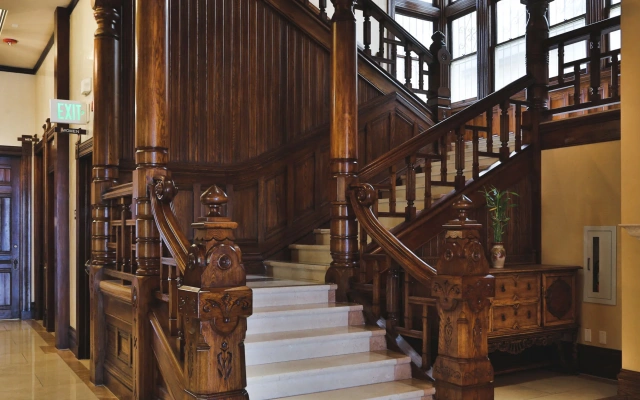 Neighbourgood Sutter Mansion