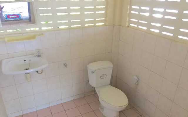 Champion Hostel 2 - Adults Only