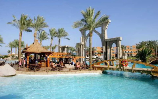Tropicana Grand Azure