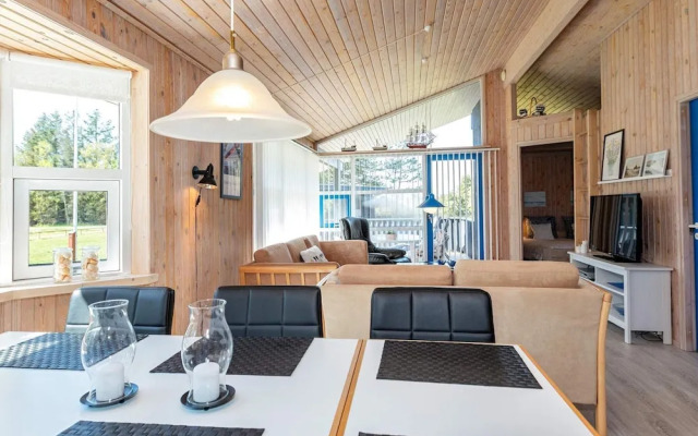6 Person Holiday Home in Pandrup