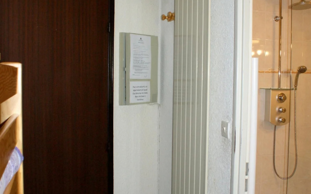 Studio in Montgenèvre, With Wonderful Mountain View, Balcony and Wifi