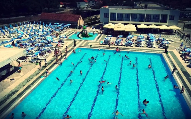 Stobex Hotel