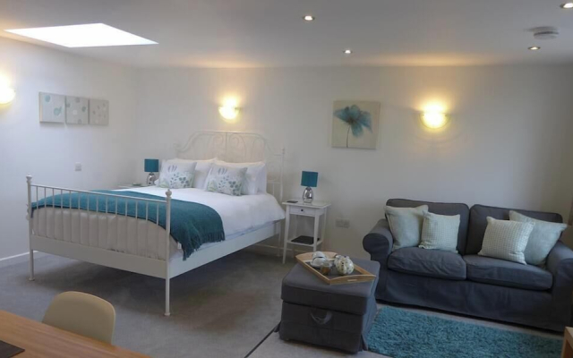 The Rock Self Catering Holiday Accommodation