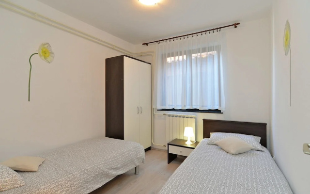 Apartment 628