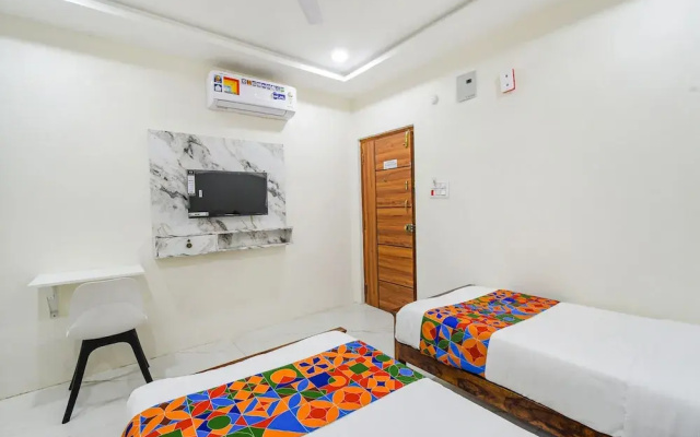 Fabhotel Ssr Ikon Suites