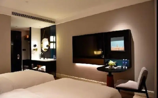 N31 Hotel