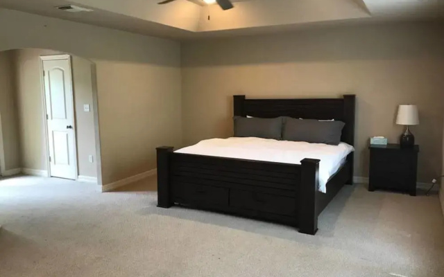 Entire Premium Spacious Luxury Home