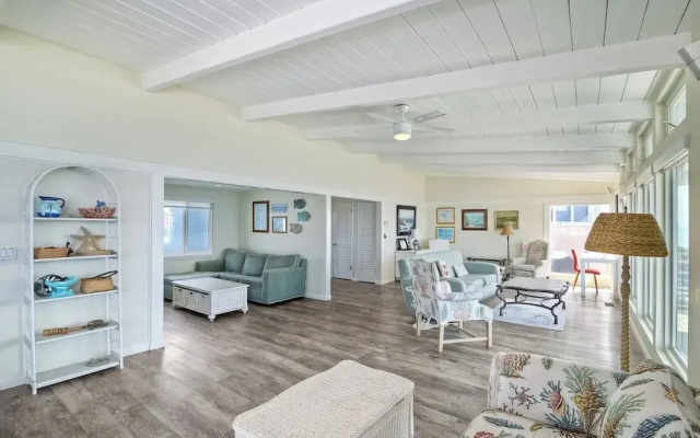 5185 Shore Drive