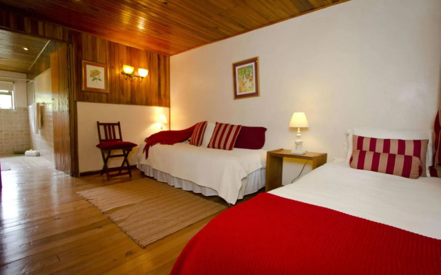 Poas Volcano Lodge