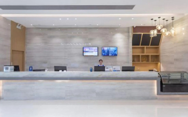 Yeste Hotel