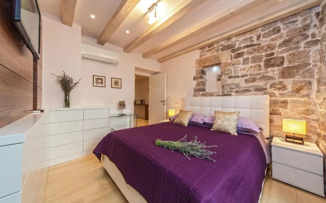 Luxury San Giovanni Apartments