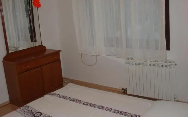 Apartment For Five